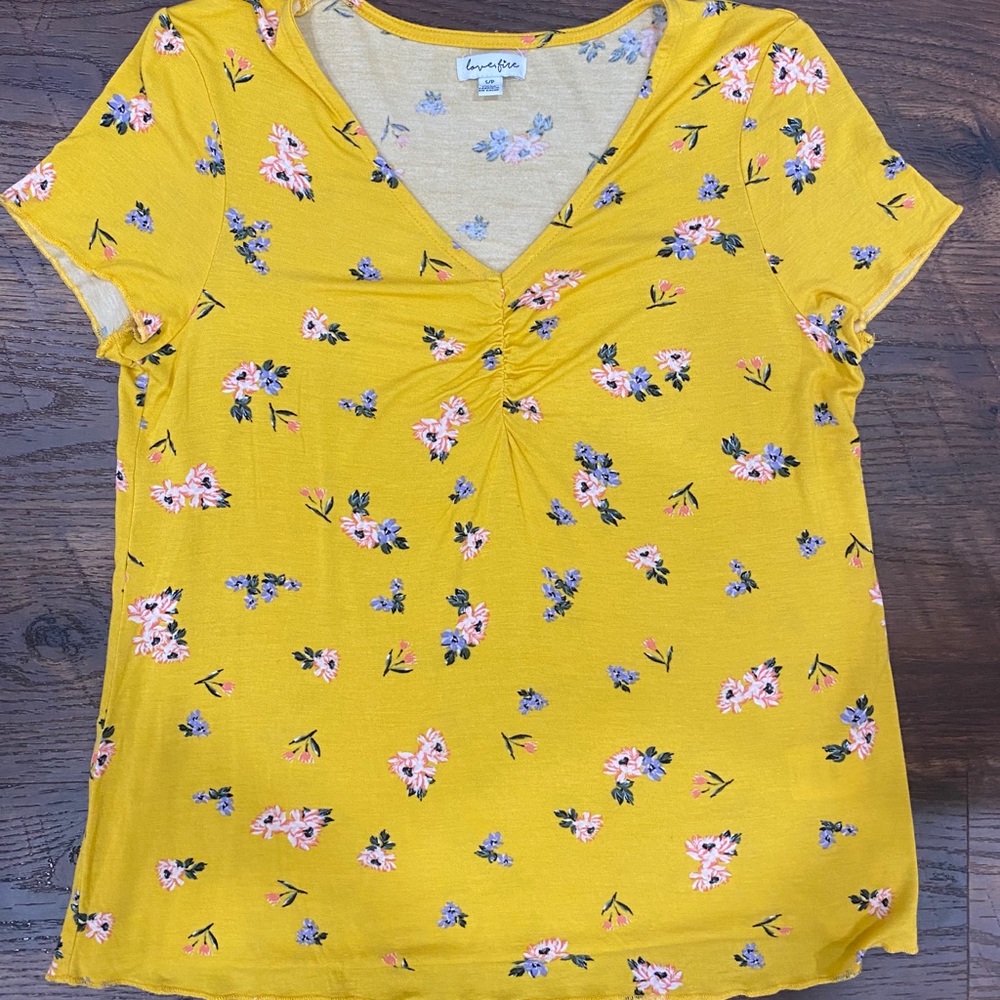 short sleeve top